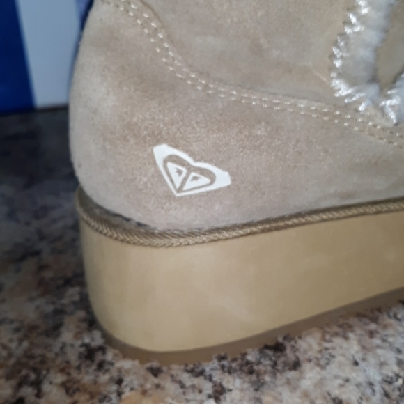 Roxy fur lined snow winter boots 8.5 - Picture 2 of 6